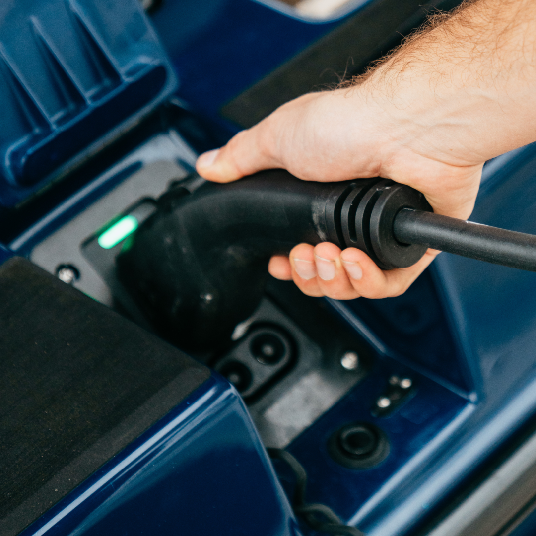 Full charge in 70 minutes with a DC fast charger, or overnight with an L2-2 Full charge in 70 minutes with a DC fast charger, or overnight with an L2-2